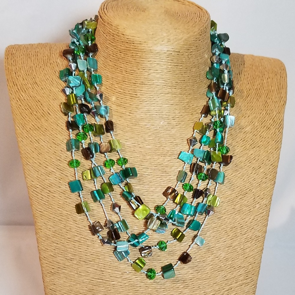Layered Shell Necklace - Picture 2 of 7